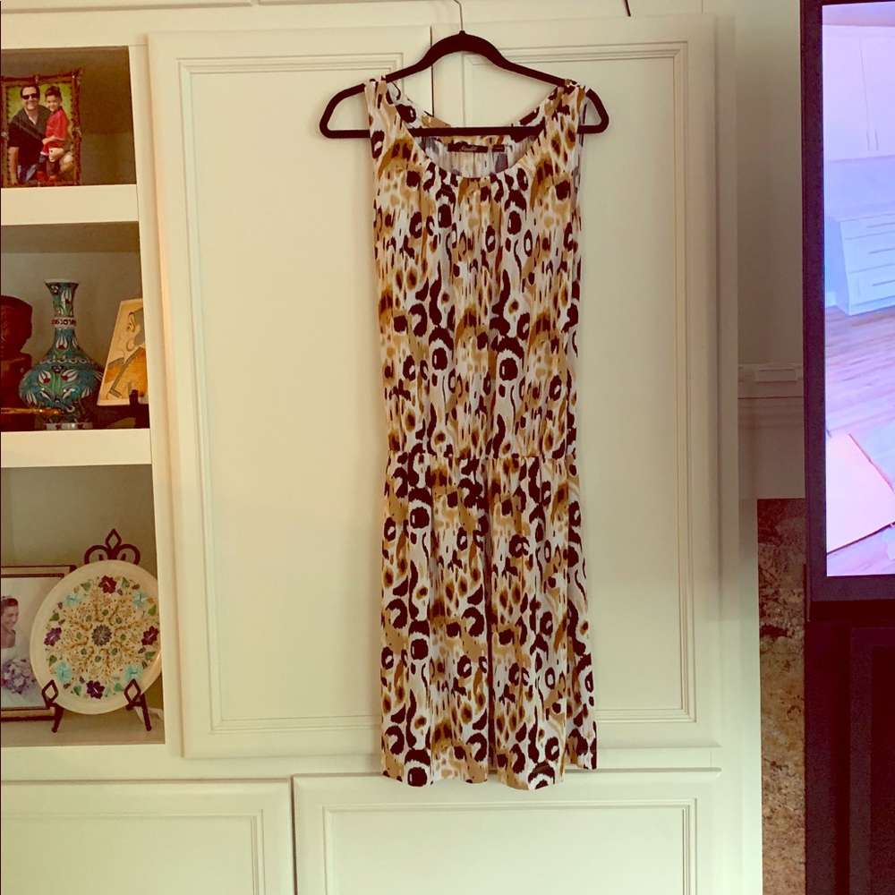 Cheetah print dress. Elastic waist.